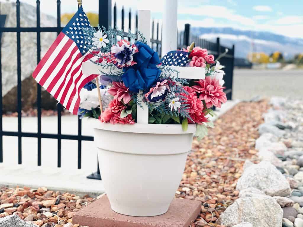 Patriotic Funeral Flower Tribute for Veteran in TX